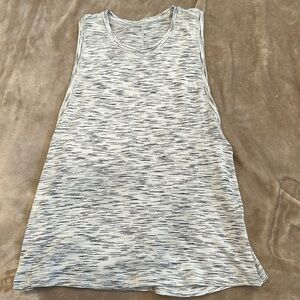 Lululemon workout tank